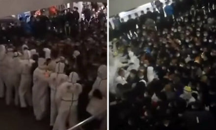 Εικόνες χάους σε αεροδρόμιο στη Σανγκάη όταν εργαζόμενος βρέθηκε θετικός στον κορονοϊό