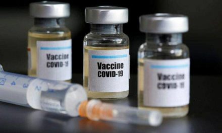 Σε «θέση μάχης»  Facebook, Twitter και Google για την παραπληροφόρηση που αφορά το εμβόλιο για τον κορονοϊό