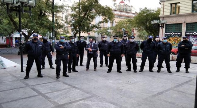 Πολυτεχνείο: «Αστυνομικοί έμειναν ακόμα και 14 ώρες στο πεζοδρόμιο»