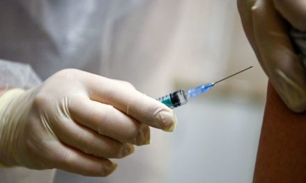 Τον Ιανουάριο ξεκινά στην Ελλάδα ο εμβολιασμός