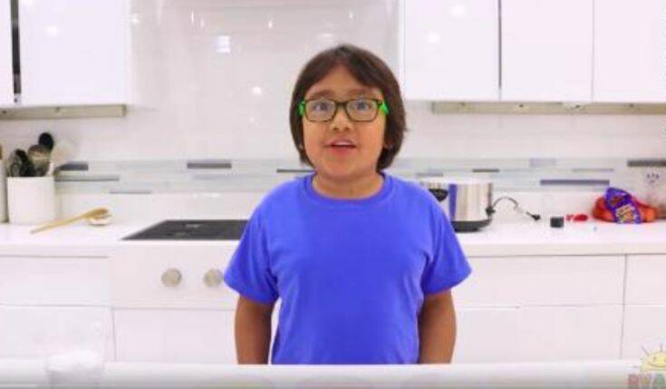 Ένας 9χρονος είναι ο μεγαλύτερος εισοδηματίας του YouTube – Newsbeast