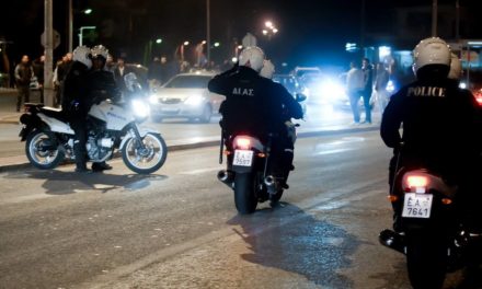 Ghost Rider στο Ελληνικό: Έτρεχαν με 247 χλμ/ώρα – “Πλήρωσαν” τη χειρονομία στους αστυνομικούς