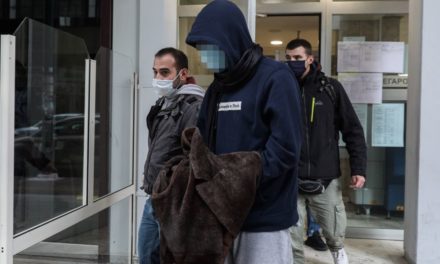 Προφυλακιστέος ο 22χρονος γιος του καθηγητή του Πανεπιστημίου που κατηγορείται για τη δολοφονία του 26χρονου στις Σπέτσες – BINTEO