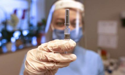 Η χώρα που παίρνει το «παγκόσμιο κύπελλο» σε αρνητές του εμβολιασμού – Newsbeast