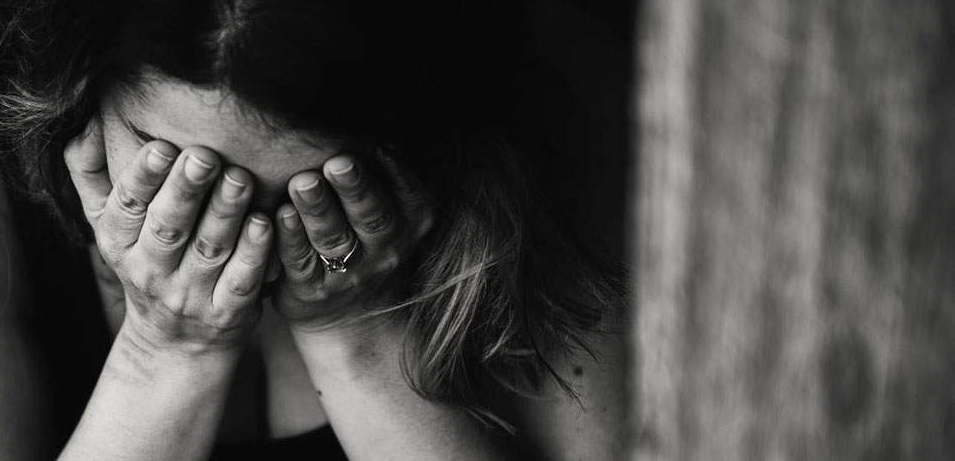 Κρήτη: Καταγγελία 18χρονης για σεξουαλική επίθεση από 59χρονο φωτογράφο