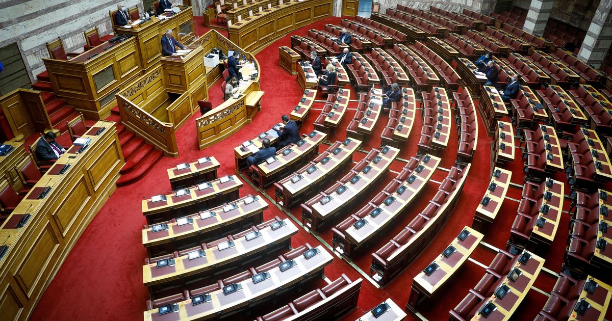 Βουλή: Κόντρα ΝΔ- ΣΥΡΙΖΑ για την διαχείριση της πανδημίας