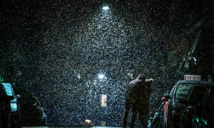 Δύσκολη νύχτα – Χιονίζει σε όλη την Αττική /ΒΙΝΤΕΟ , ΦΩΤΟ