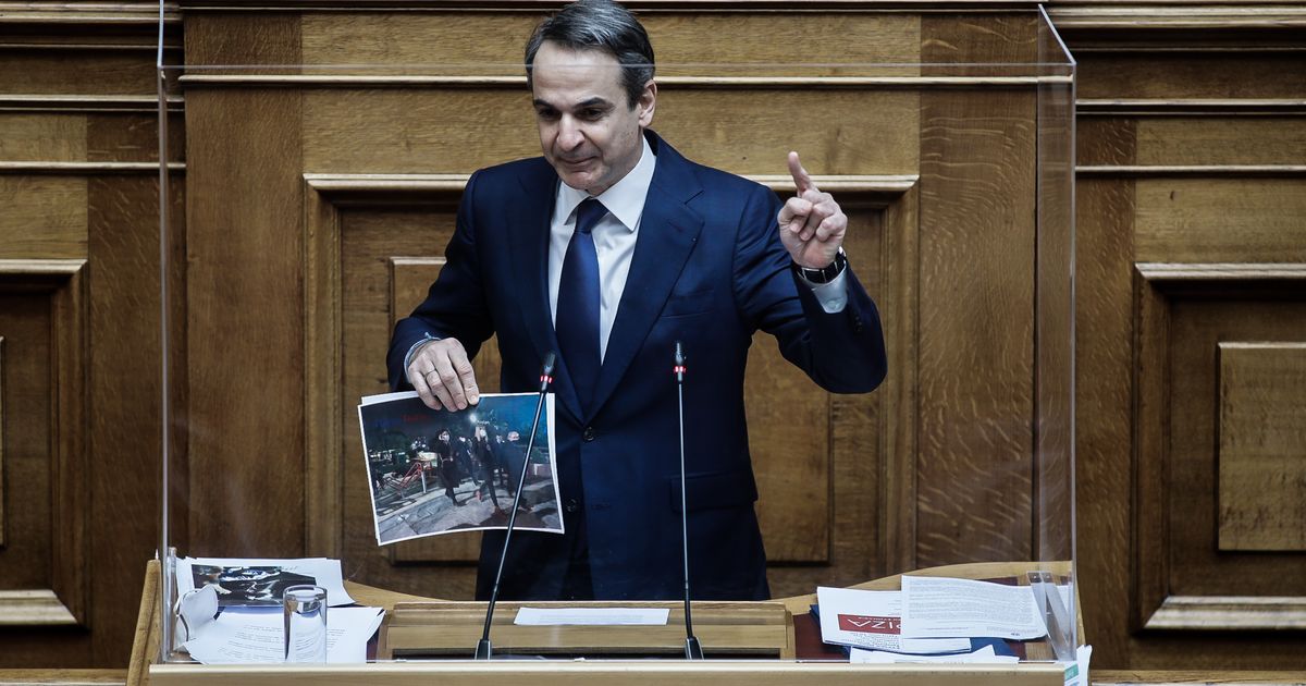 Βουλή: Σύγκρουση Μητσοτάκη-Τσίπρα για την οργή και το διχασμό