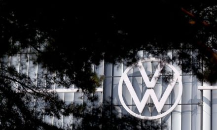 Volkswagen: Κορόιδεψε τα ΜΜΕ με ανακοίνωση για δήθεν αλλαγή του ονόματός της