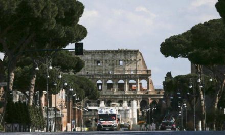 Ανατρέπει τη στρατηγική κατά της πανδημίας η Ιταλία – Τα σχέδια του Ντράγκι