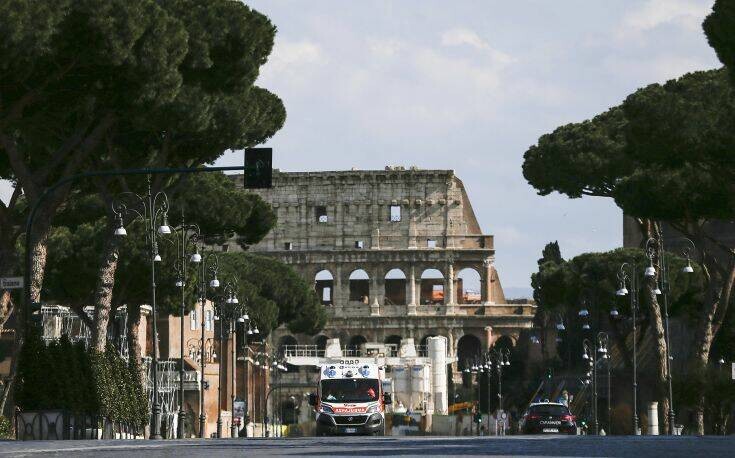 Ανατρέπει τη στρατηγική κατά της πανδημίας η Ιταλία – Τα σχέδια του Ντράγκι