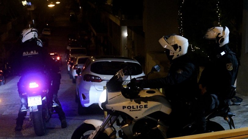Συλλήψεις μπροστά στην κάμερα: Επιχείρηση της ΕΛ.ΑΣ. στο κέντρο της Αθήνας – ΒΙΝΤΕΟ