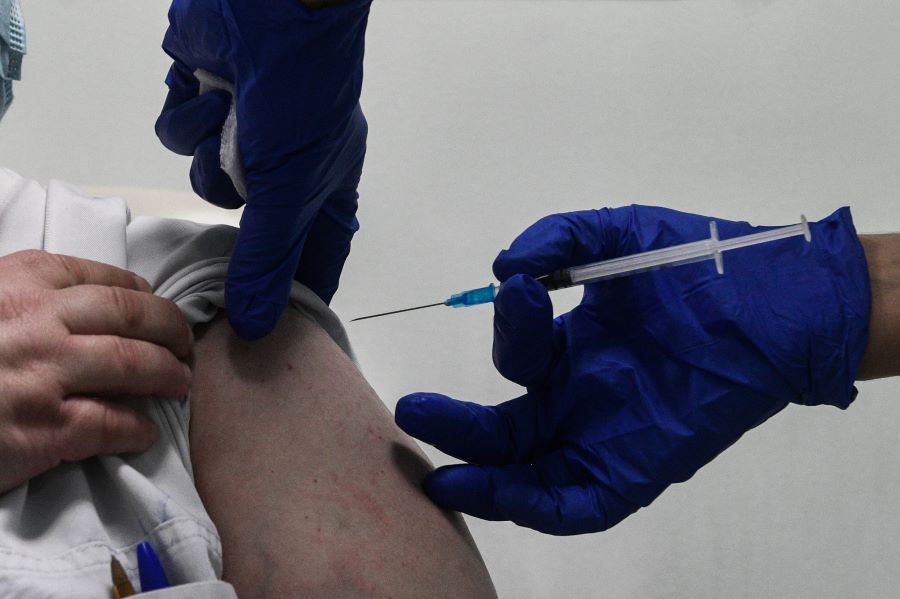 Αναβάλλονται όλοι οι εμβολιασμοί για τον κορονοϊό στην Αττική λόγω της κακοκαιρίας “Μήδεια”