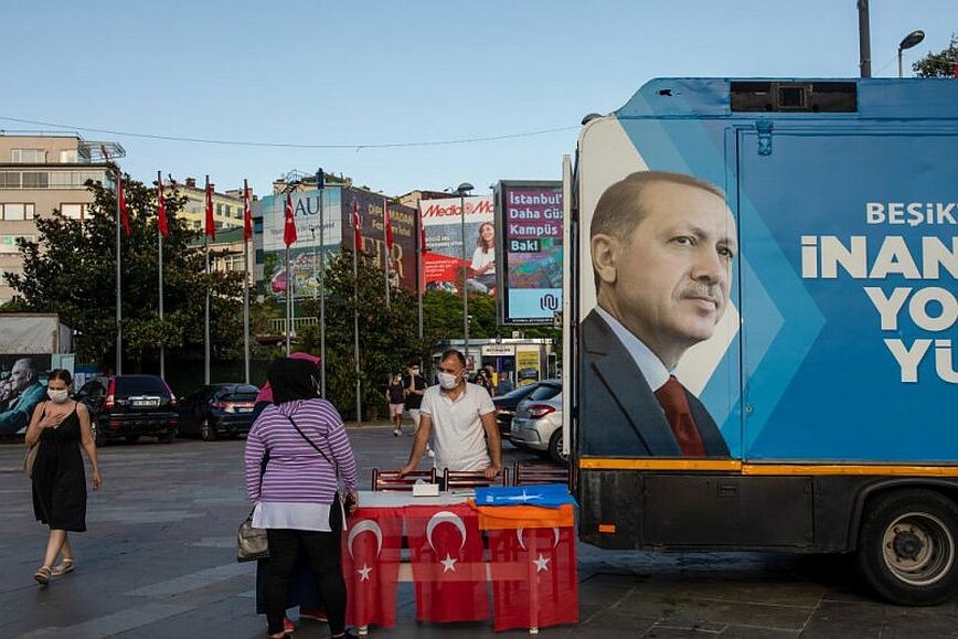 Η αλλοπρόσαλλη εξουσία του Ερντογάν αποτελεί κίνδυνο για όλο τον κόσμο