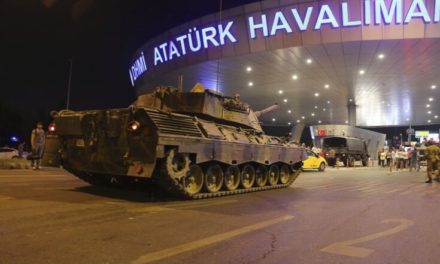Ισόβια σε τέσσερις απόστρατους στρατιωτικούς για την απόπειρα πραξικοπήματος του 2016 στην Τουρκία