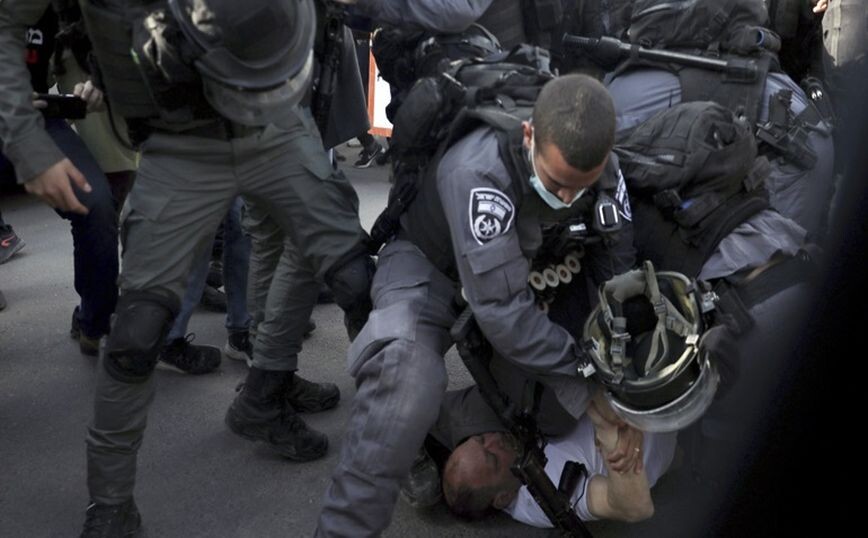 Ισραηλινός βουλευτής «ξυλοκοπήθηκε» από την αστυνομία κατά τη διάρκεια διαδήλωσης