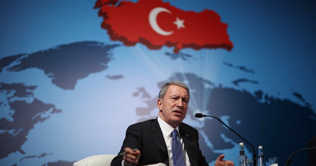 Ερωτήσεις κοινής λογικής προς τον υπουργό Άμυνας της Τουρκίας Χουλουσί Ακάρ