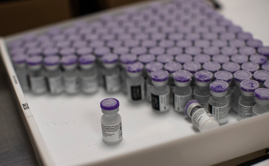 Ελλείψεις απειλούν την παραγωγή των εμβολίων κατά του κορονοϊού στην Ευρώπη