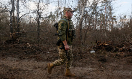 Συγκρούσεις στην Ουκρανία με φιλορώσους αυτονομιστές: Νεκρός ένας στρατιώτης