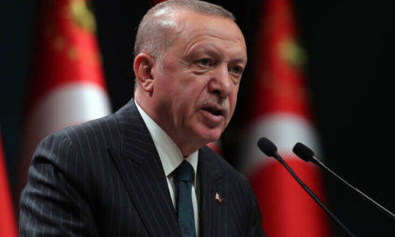 Ο Ερντογάν συγκάλεσε την κεντρική επιτροπή του ΑΚΡ για την κοινή δήλωση 103 απόστρατων