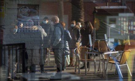 Η Ισπανία επαναπατρίζει 3.000 πολίτες της που εγκλωβίστηκαν στο Μαρόκο