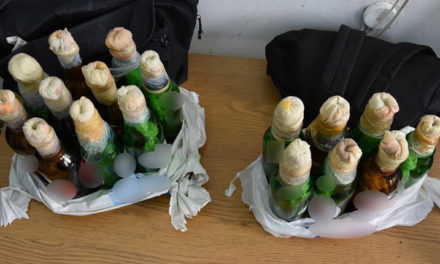 Εντοπίστηκαν σακίδια με 17 βόμβες μολότοφ στο Δασύλλιο Πατριών