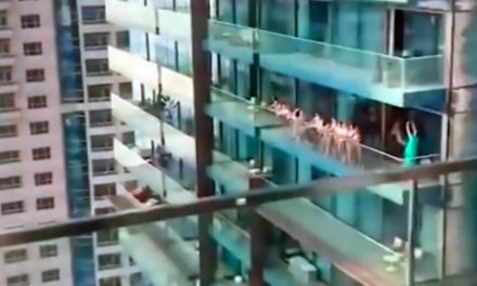 Θα απελαθούν από το Ντουμπάι οι γυναίκες που φωτογραφήθηκαν γυμνές σε μπαλκόνι ουρανοξύστη