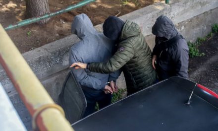 Στον ανακριτή οι κατηγορούμενοι για το οπαδικό επεισόδιο με τους πυροβολισμούς στο κέντρο της Θεσσαλονίκης – ΦΩΤΟ