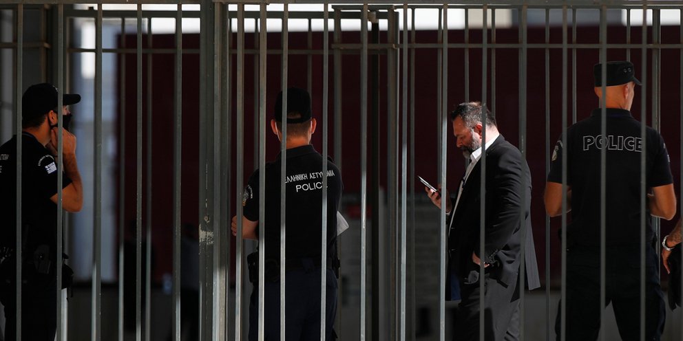 Γιάννης Λαγός: Εφτασε στην Ελλάδα για να εκτίσει την ποινή του στη φυλακή – BINTEO