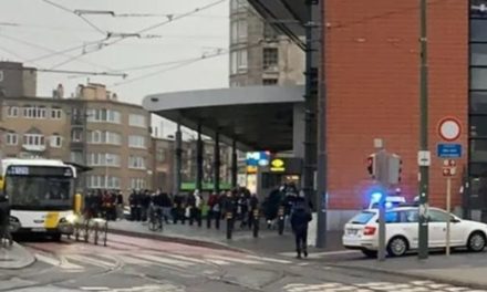 Βρυξέλλες: Ο δράστης τραυμάτισε με μαχαίρι γυναίκες στο μετρό και συνελήφθη – Η αστυνομία αποκλείει την τρομοκρατική ενέργεια /ΒΙΝΤΕΟ
