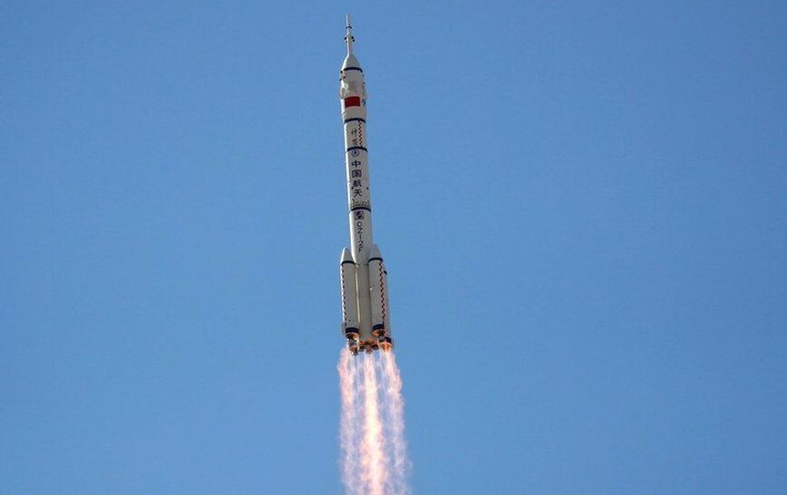 Απογειώθηκε το επανδρωμένο διαστημόπλοιο Shenzhou-12