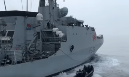 Διαψεύδει η Βρετανία το επεισόδιο με ρωσικό πολεμικό πλοίο