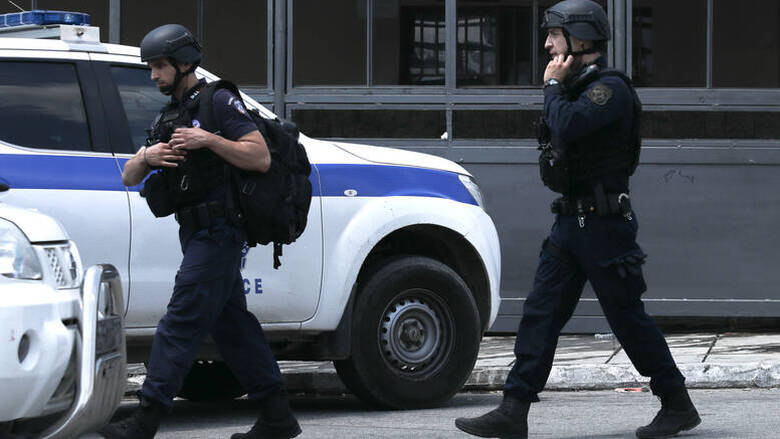 Αστυνομική έφοδος σε καμουφλαρισμένη λέσχη στο Ηράκλειο
