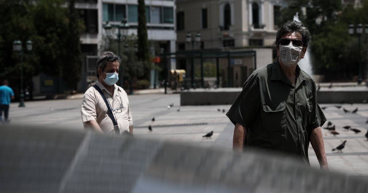 Πελώνη: Ελπίζουμε ότι είμαστε κοντά στο να βγάλουμε τις μάσκες στους εξωτερικούς χώρους