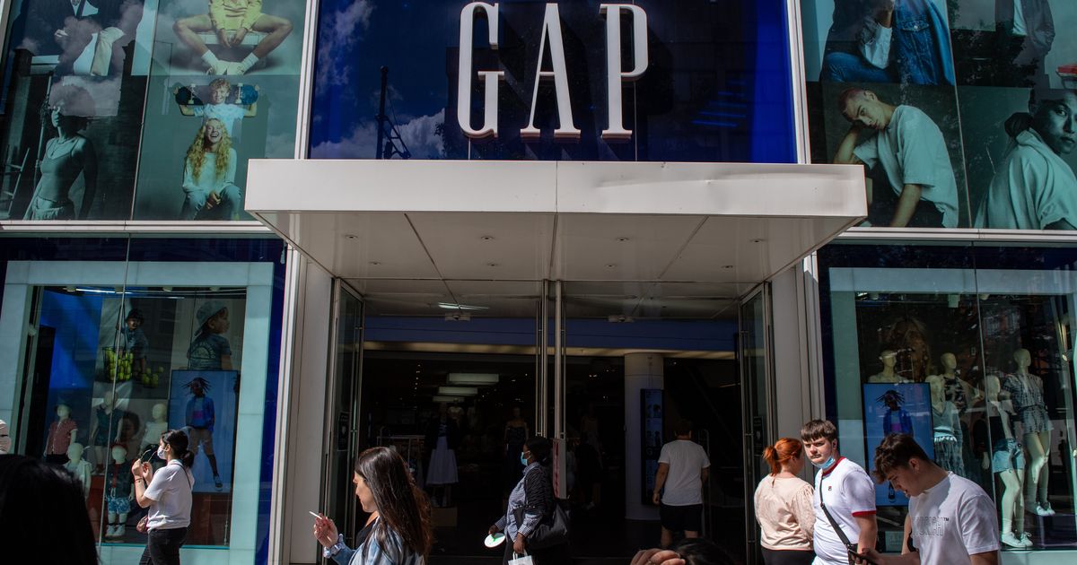 Gap: Κλείνει όλα τα καταστήματά της σε Ηνωμένο Βασίλειο και Ιρλανδία