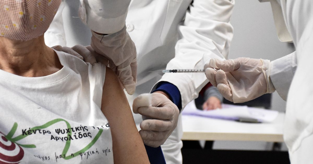 Ψηφίστηκε η τροπολογία για τους υποχρεωτικούς εμβολιασμούς – Τι προβλέπει