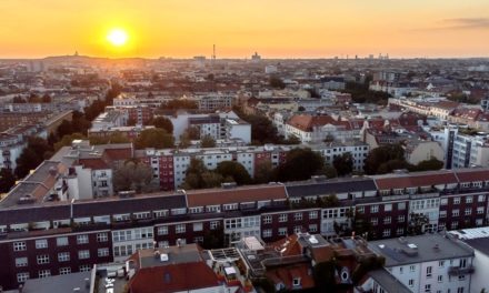 Το Βερολίνο αγοράζει χιλιάδες διαμερίσματα για να λύσει το θέμα των υψηλών τιμών των ακινήτων