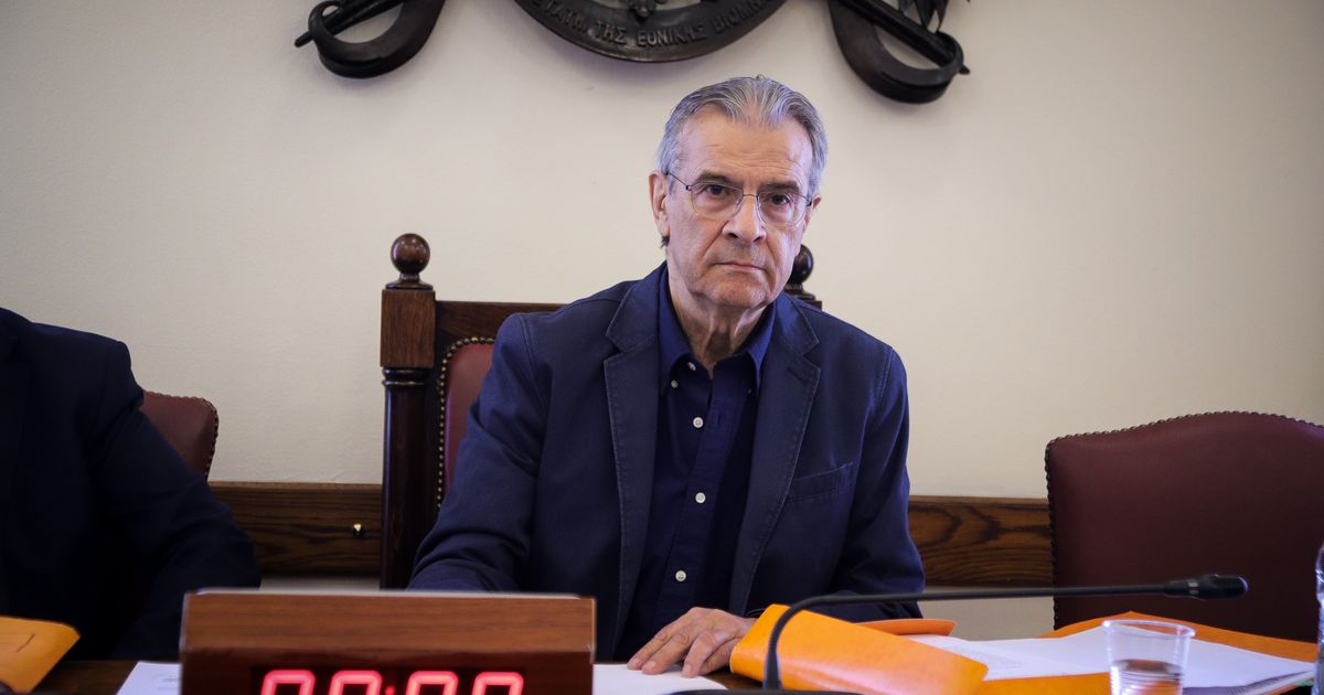 Πέθανε ο Τάσος Κουράκης, πρώην υπουργός και βουλευτής ΣΥΡΙΖΑ
