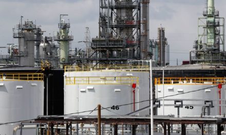 Πετρέλαιο: Οι ΗΠΑ αποδεσμεύουν 50 εκατ. βαρέλια από τα στρατηγικά τους αποθέματα