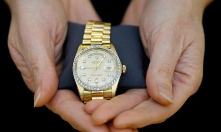 Γιατί η αγορά ενός «μαιμού» ρολογιού Rolex έχει γίνει μόδα για τους εξαιρετικά πλούσιους