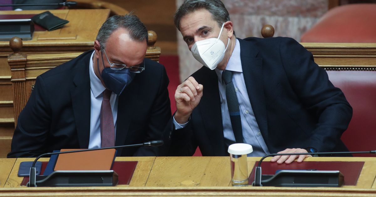 Στη Βουλή ο πρωθυπουργός: Ο ΣΥΡΙΖΑ επιδιώκει την πόλωση