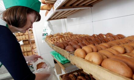 Η ρωσο-ουκρανική κρίση περιορίζει τις προμήθειες τροφίμων και αυξάνει τις τιμές