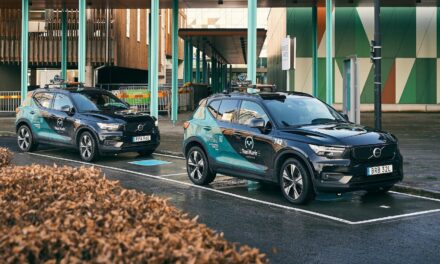 Η Volvo ξεκινά ασύρματη φόρτιση ηλεκτρικών οχημάτων