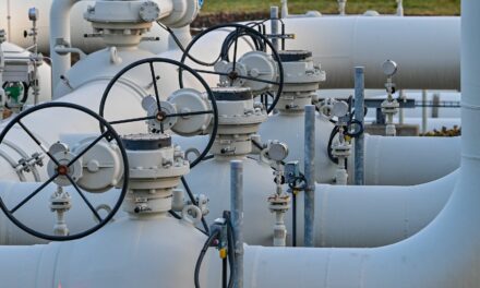 FT: Μεγάλες εταιρείες ενέργειας της ΕΕ ετοιμάζονται να πληρώσουν σε ρούβλια για το φυσικό αέριο