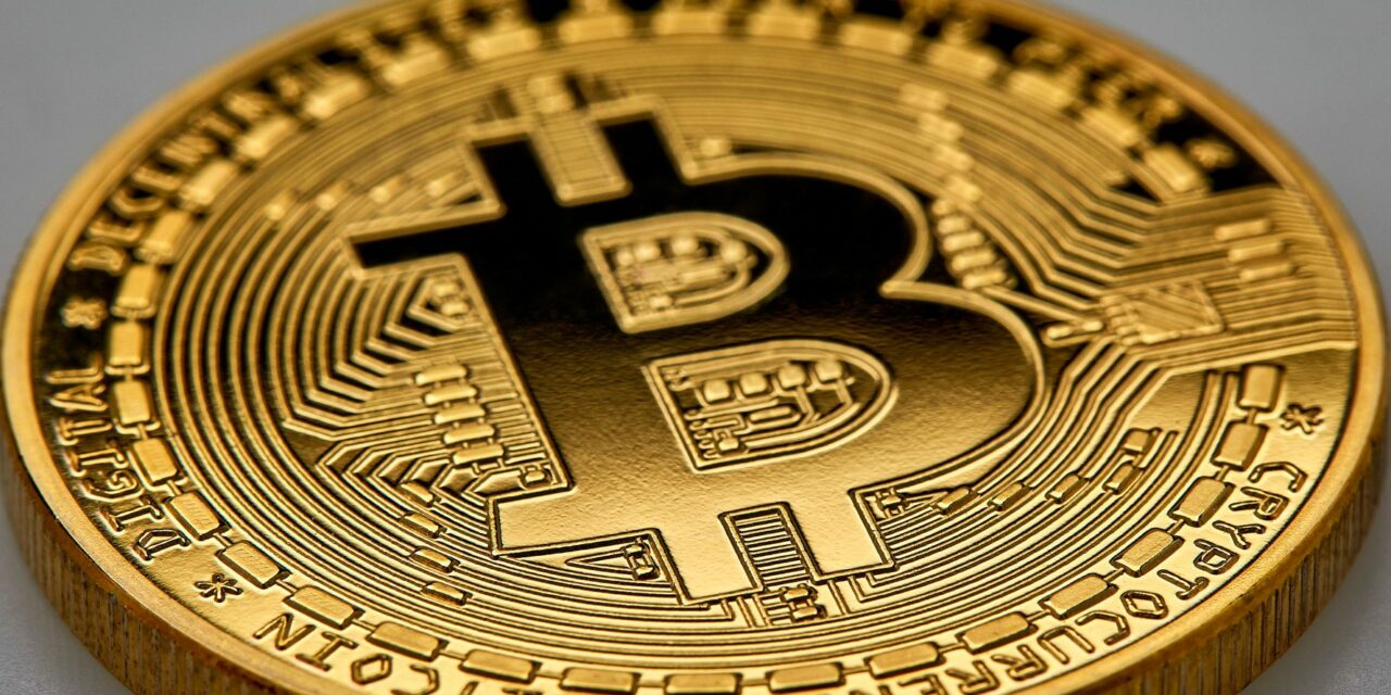 Το Bitcoin βυθίστηκε: Πτώση 50% σε σχέση με το ζενίθ του τον Νοέμβριο