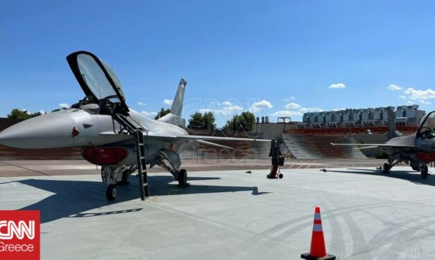 Πολεμική Αεροπορία: Εικόνες από την παράδοση των δύο πρώτων F-16 Viper στην ΕΑΒ