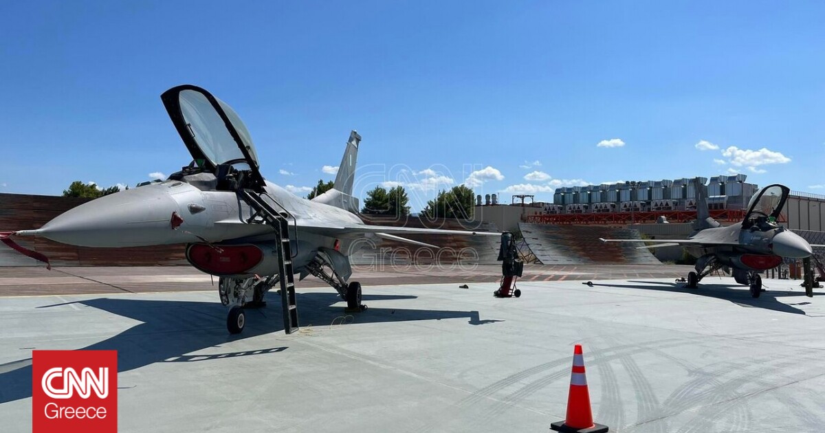 Πολεμική Αεροπορία: Εικόνες από την παράδοση των δύο πρώτων F-16 Viper στην ΕΑΒ